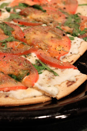 Pizza con pan pita