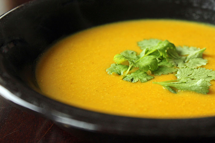 Sopa de camote rostizado y quinoa
