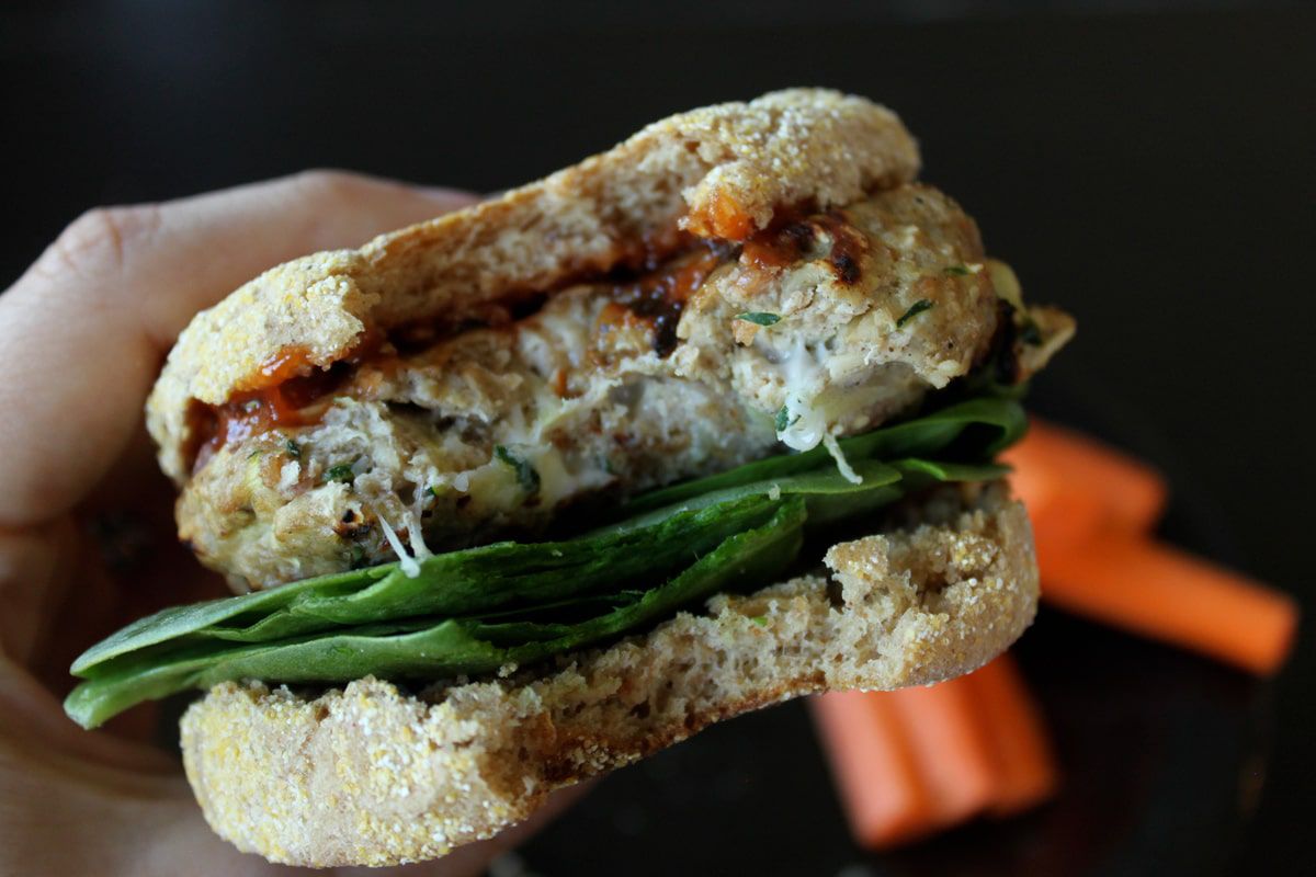 Tortas de pavo rellenas de queso